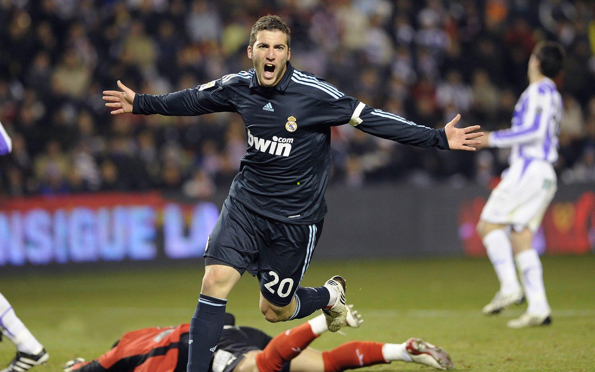 后蒿时代93众将挑起泰山大梁，全力准备迎击广州队