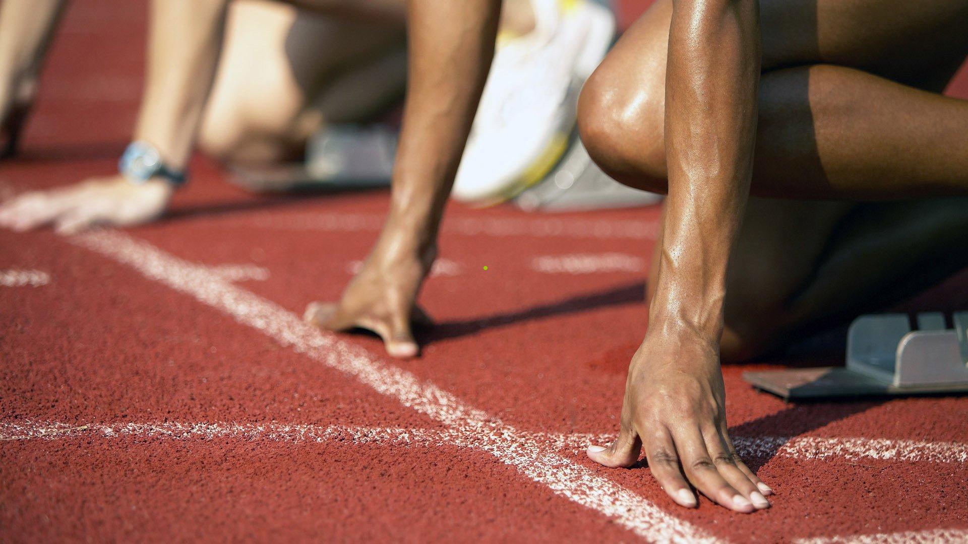 【开云品牌】主场氛围点燃斗志，门将健康成关键，拉米罗盛赞球迷，侯森健康状况引关注